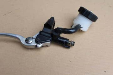 SUZUKI 03-09 SV 650 ТОРМОЗНОЙ НАСОС + РУЧКА РЫЧАГА + БАЧОК