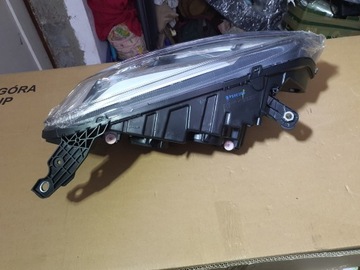 ФАРА ПЕРЕДНЯЯ ЛЕВАЯ ФАРА DODGE RAM PROMASTER LIFT