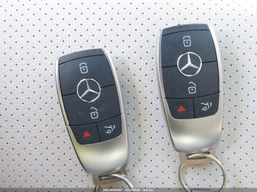 Mercedes GLA II 2021 Mercedes-Benz GLA 2021 MERCEDES-BENZ GLA 250 2.0 Benzyna 221KM, zdjęcie 10