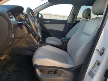 Volkswagen Tiguan II 2021 Volkswagen Tiguan Se, 2021r., 4x4, 2.0L 2.0 Benzyna 184KM, zdjęcie 7