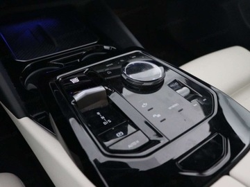 BMW Seria 5 G90-91 Touring 2.0 520d 197KM 2025 BMW Seria 5 520d xDrive Sport Sedan 2.0 (197KM) 2025, zdjęcie 7