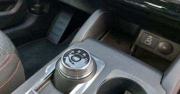 Ford Kuga III SUV Facelifting 1.5 EcoBoost 186KM 2025 Ford Kuga kamery 360, BLIS, Navigacja, ogrzewana kierownica i fotele 1.5, zdjęcie 31