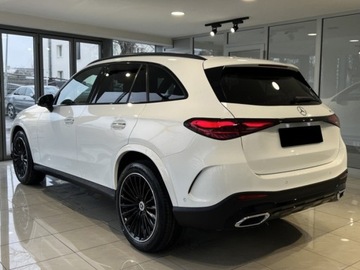 Mercedes GLC C254/X254 Coupe 2.0 200 204KM 2025 MERCEDES-BENZ GLC 200 4-Matic AMG Line Suv 204KM 2025, zdjęcie 3