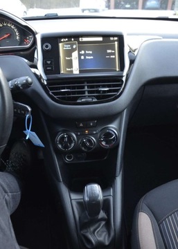 Peugeot 208 I Hatchback 3d 1.2 VTI 82KM 2013 Peugeot 208 1.2 VTi 82KM LED Klima Tempomat Tablet PDC Bluetooth Alufelgi, zdjęcie 17