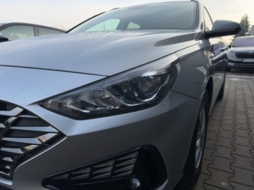 Hyundai i30 III Wagon Facelifting 1.0 T-GDI 120KM 2022 Hyundai i30 I30 1.0T-Gdi 120KM Modern SalonPL Asystenci Bluetooth Tempomat, zdjęcie 28