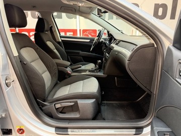 Skoda Superb II Sedan 2.0 TDI CR DPF 140KM 2013 Skoda Superb duze rodzinne kombi w 4x4 z automatyczna skrzynia dsg w bogat, zdjęcie 36