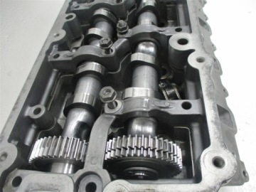 ПРАВАЯ ГОЛОВКА AUDI A8 D4 Q7 4.2 TDI V8 CDS CKD CUD 057354BK