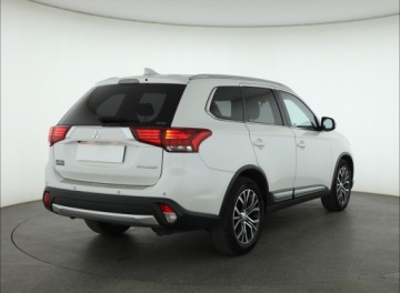 Mitsubishi Outlander III SUV Facelifting 2015 2.0 MIVEC 150KM 2016 Mitsubishi Outlander 2.0, Salon Polska, zdjęcie 4
