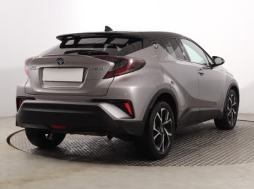 Toyota C-HR I Crossover 1.8 Hybrid 122KM 2017 Toyota C-HR 1.8 Hybrid, Salon Polska, zdjęcie 4