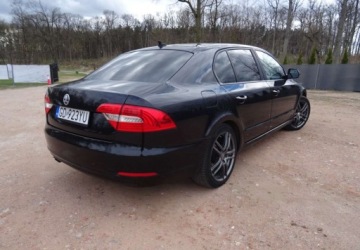 Skoda Superb II Sedan 1.6 TDI CR DPF 105KM 2013 Skoda Superb 1.6tdi,klima,alu,zarejestrowan 1.6 Diesel 105KM, zdjęcie 2