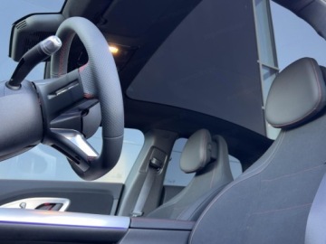 Mercedes CLA C118/X118 2025 MERCEDES-BENZ CLA 220 4-Matic AMG Line 1.5 (190KM) 2025, zdjęcie 3