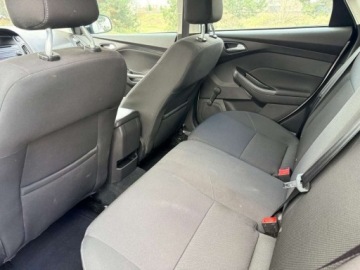 Ford Focus III Sedan Facelifting 1.0 EcoBoost 100KM 2017 Ford Focus 1.0 benzyna 125KM Trend Klimatyzacja Salon PL Benzyna, zdjęcie 18