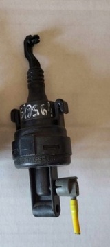 2457/7 SIŁOWNIK ZAMKA PRZÓD MERCEDES C KLASA W202 E KLASA W210