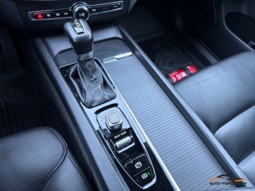 Volvo XC60 II Crossover D4 190KM 2019 Volvo XC 60 AC 2 strefy Nawigacja Czujniki Tempomat Alu 20 2.0 Diesel, zdjęcie 20