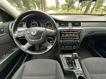 Skoda Superb II Sedan 1.8 TSI 160KM 2011 Škoda Superb Skoda Superb 1.8 TSI Elegance 160, zdjęcie 32
