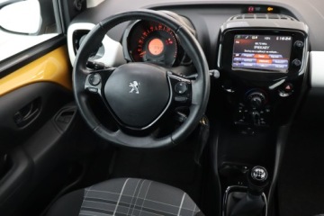 Peugeot 108 1.2 VTi 82KM 2016 Peugeot 108 1.2 PureTech, Klima, Tempomat, zdjęcie 6