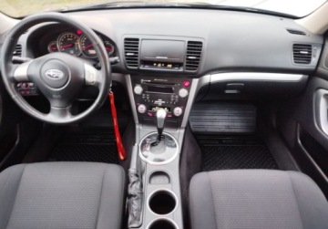 Subaru Outback III 2.5 165KM 2006 Subaru Outback 2.5 Benzyna 164KM, zdjęcie 5