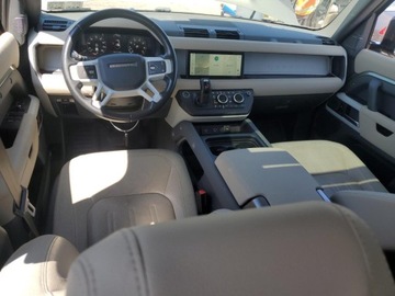 Land Rover Defender IV (L663) 2020 Land Rover Defender 110 SE 2020 3.0l 3.0 Benzyna 395KM, zdjęcie 8