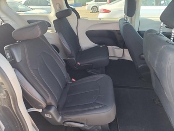 Chrysler Pacifica II 2018 Chrysler Pacifica Touring Plus 2018 3.6l 3.6 Benzyna 287KM, zdjęcie 11