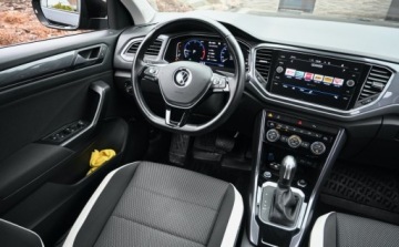 Volkswagen T-Roc I SUV 2.0 TDI 150KM 2021 Volkswagen T-Roc 2,0 TDI 150 KM DSG Nawigacja Kamera DIGITAL FULL UNITED, zdjęcie 17