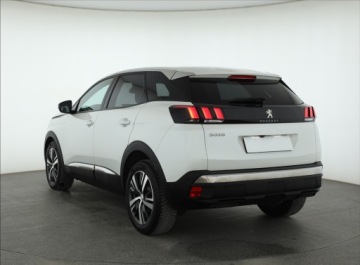 Peugeot 3008 II Crossover Facelifting  1.2 PureTech 130KM 2023 Peugeot 3008 1.2 PureTech, Salon Polska, zdjęcie 3