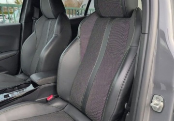 Peugeot 2008 II e-SUV Facelifting Elektryczny 54kWh 156KM 2023 Peugeot 2008 e-2008 54kWh GT SalonPL 156KM Najmocnieszy Bogata Opcja Od Re, zdjęcie 23