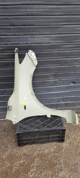 BLATNÍK LEVÝ PŘEDNÍ TOYOTA COROLLA E15 07-