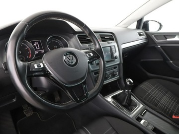 Volkswagen Golf VII Variant 1.4 TSI BlueMotion Technology 125KM 2016 Volkswagen Golf Comfortline PDC grzane fotele, zdjęcie 13