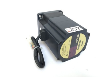 Vexta silnik krokowy ASM98MC DC 3.41V Brake NrB257