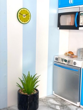 Миниатюрные часы для кукольного домика, фруктовые цвета.