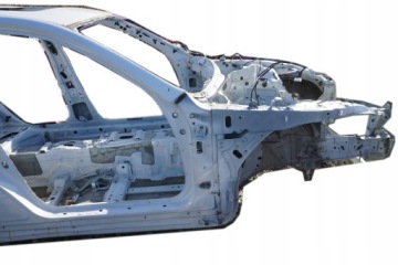 ĆWIARTKA PODŁUŻNICA PRAWA INFINITI Q70 M30 M35 M37