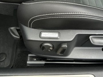 Volkswagen Passat B8 Variant Facelifting 2.0 TDI SCR 200KM 2022 Volkswagen Passat 2.0 TSI 200KM 4Motion FV 23%, zdjęcie 28