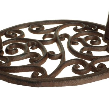 Чугунный скребок для чистки обуви.