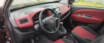 Fiat Doblo III 2010 Fiat Doblo 1.6 diesel ,bezwypadek ,sliwka metalik ,klimatronik 1.6 Diesel, zdjęcie 8