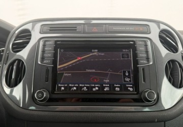 Volkswagen Tiguan I SUV Facelifting 1.4 TSI BlueMotion Technology 150KM 2015 Volkswagen Tiguan 1.4 TSI 150KM DSG TrendFun Salon PL 1.4 Benzyna 150KM, zdjęcie 18