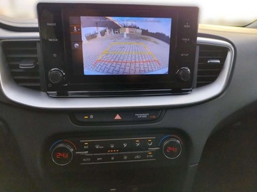 Kia Ceed III Hatchback Facelifting  1.5 T-GDI 160KM 2023 Kia Ceed 1,5T Automat Salon PL Wersja M 160KM 1.5 Benzyna 160KM, zdjęcie 23