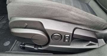 Opel Insignia I Sedan 1.6 Twinport ECOTEC 115KM 2009 Opel Insignia 1,6 Ben 115 KM Ksenon 1.6 Benzyna 115KM, zdjęcie 14