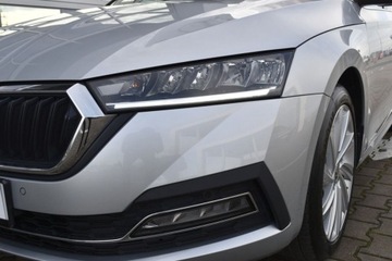 Skoda Octavia IV Kombi 2.0 TDI 150KM 2022 Skoda Octavia 2.0TDI 150KM Style Combi DSG Smartlink Kamera Kessy ACC Ambi, zdjęcie 38