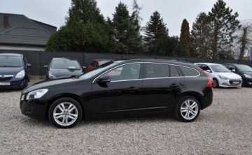 Volvo V60 I Kombi 2.0 D3 163KM 2013 Volvo V60 2.0 D4 165 km Automat nawigacja 2.0 Diesel 163KM, zdjęcie 10