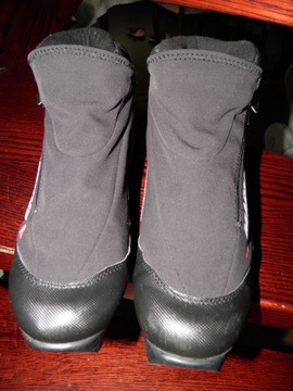 MADSHUS CT 100 BUTY / BIEGÓWKI R 39