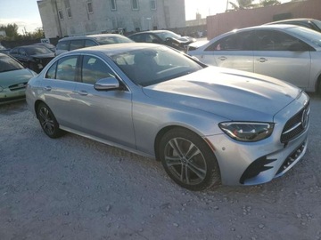 Mercedes Klasa E W213 2021 Mercedes-Benz Klasa E E 350 4Matic 2021 2.0l 2.0 Benzyna 255KM, zdjęcie 4