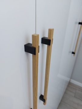 Ручка мебельная дубовая деревянная. Рейлинг, длина: 390 мм.