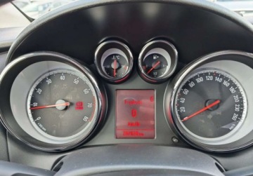 Opel Astra J Hatchback 5d 1.4 Turbo ECOTEC 140KM 2011 Opel Astra sprowadzone zarejestrowane 1.4 Benzyna 140KM, zdjęcie 14