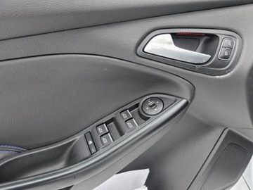 Ford Focus III RS 2.3 EcoBoost 350KM 2017 FORD FOCUS III RS 2.3l EcoBoost RS 350KM * 4X4 / AWD * Przebieg: 118,727km, zdjęcie 4