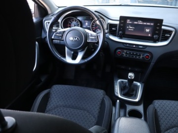 Kia Ceed III Hatchback 1.0 T-GDi 120KM 2021 Kia Ceed 1.0 T-GDI, Salon Polska, Serwis ASO, zdjęcie 6