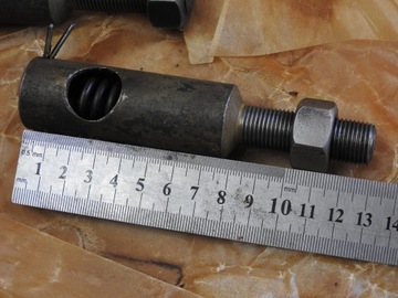 Наконечник рулевой тяги с правой резьбой продольный вилочный погрузчик Rak