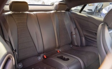 Mercedes Klasa E W213 Cabrio 2.0 200 184KM 2018 Mercedes-Benz Klasa E Mercedes-Benz Klasa E W213 2.0 4Matic 184KM AMG-Line, zdjęcie 17
