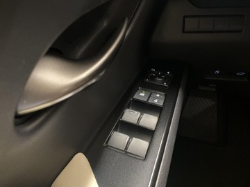 Lexus UX Crossover 250h 184KM 2019 Lexus UX 250h Prestige AWD Lexus UX 2.0 Prestige+P, zdjęcie 19