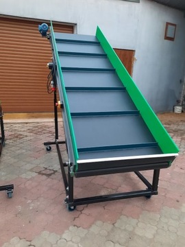 Przenośnik taśmowy typ wznoszący 3,3 m x 0,9 m