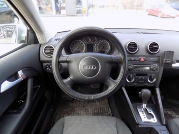 Audi A3 8P Hatchback 3d 2.0 FSI 150KM 2004 Audi A3 3-drzwiowe BIALOLEKA 2.0 Benzyna (150 KM) AUTOMAT, 2004r. KOMIS, zdjęcie 5